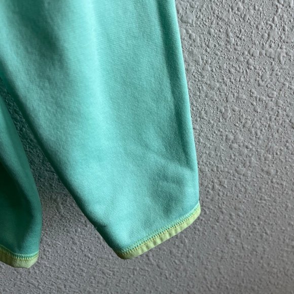 NWOT Under Armour Youth Girls Light Green Hoodie Sweatshirt Sz YL Style 1297972 - Picture 4 of 9